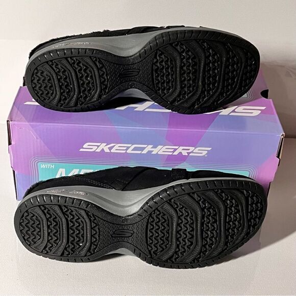 Skechers Commute Time Cozyy Chenille-Lined Vegan Clogs - Picture 6 of 6